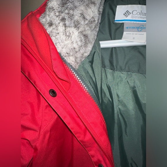 Columbia (Women’s) Winter Jacket - Size Small, Bright Pink - Picture 3 of 5